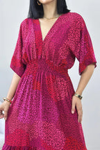 Vestido Lalá Longuete com Decote V e Manga Ampla
Vestido Lalá Longuete
Vestido Lalá Decote V
Vestido Lalá