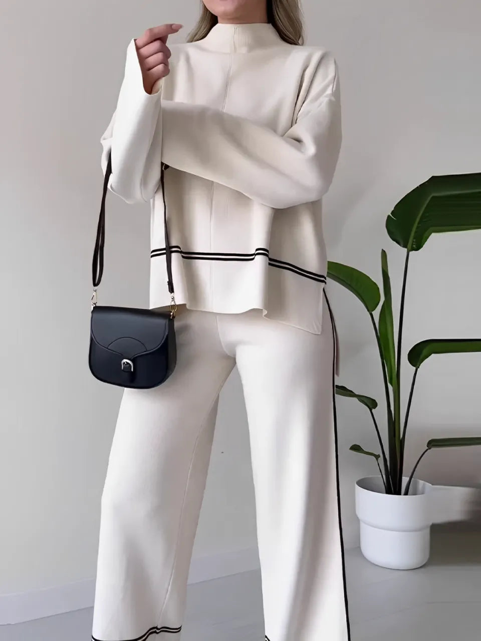 Conjunto Amélie em Tricô com Suéter Mullet Gola Alta e Calça
Conjunto Amélie em Tricô com Suéter
Conjunto Amélie em Tricô
Conjunto Amélie