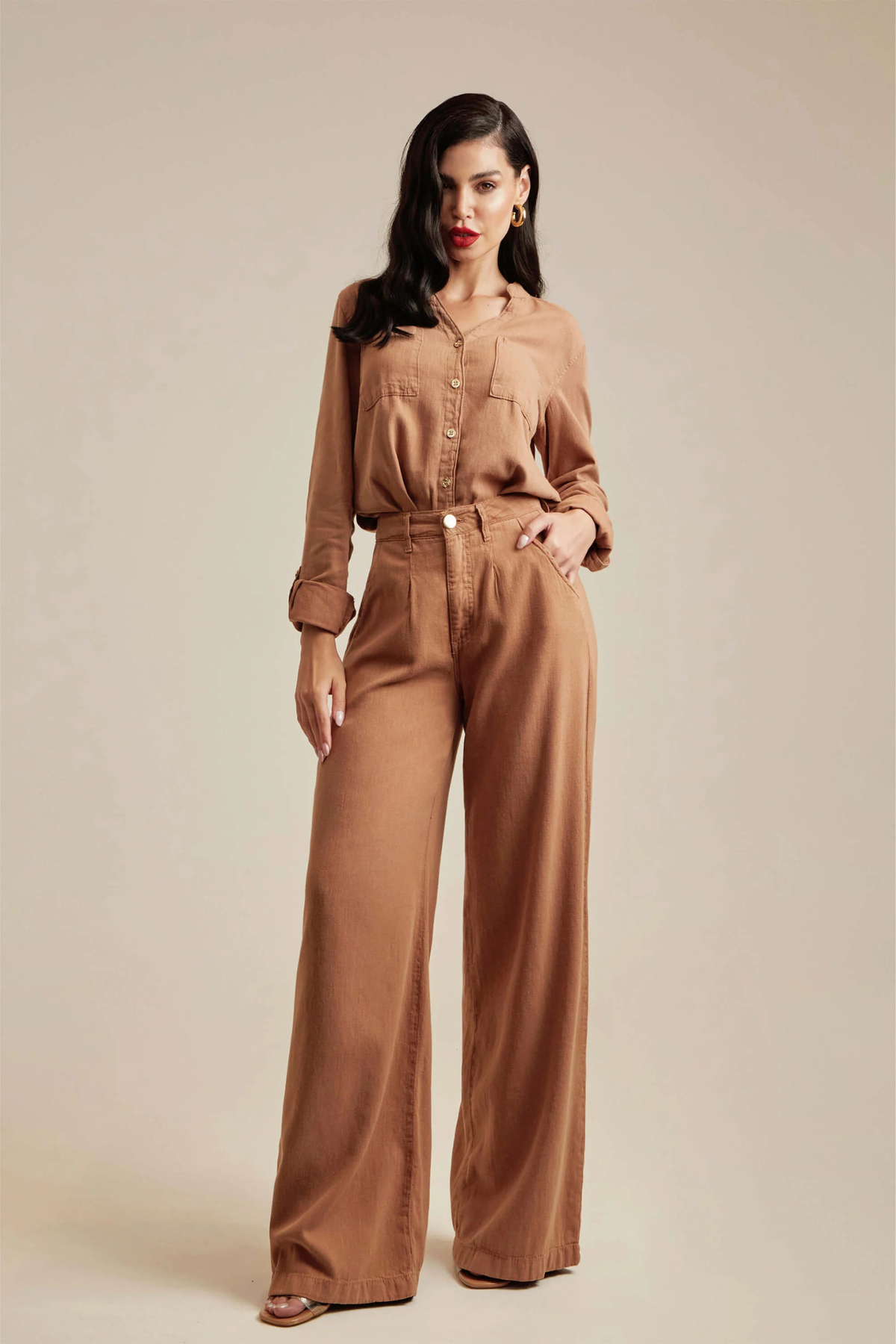 Calça Modeladora Pantalona 100%
[PAGUE 1 LEVE 2] Calça Modeladora Pantalona 100% Linho Premium
Calça Modeladora Pantalona 100% Linho Premium
Calça Modeladora Pantalona