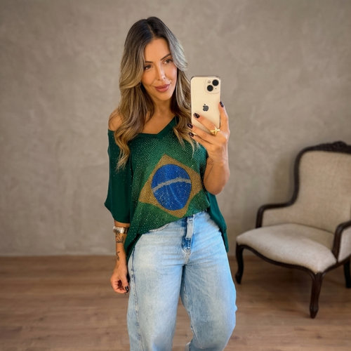 Blusa Brasil Gola V com Pedraria