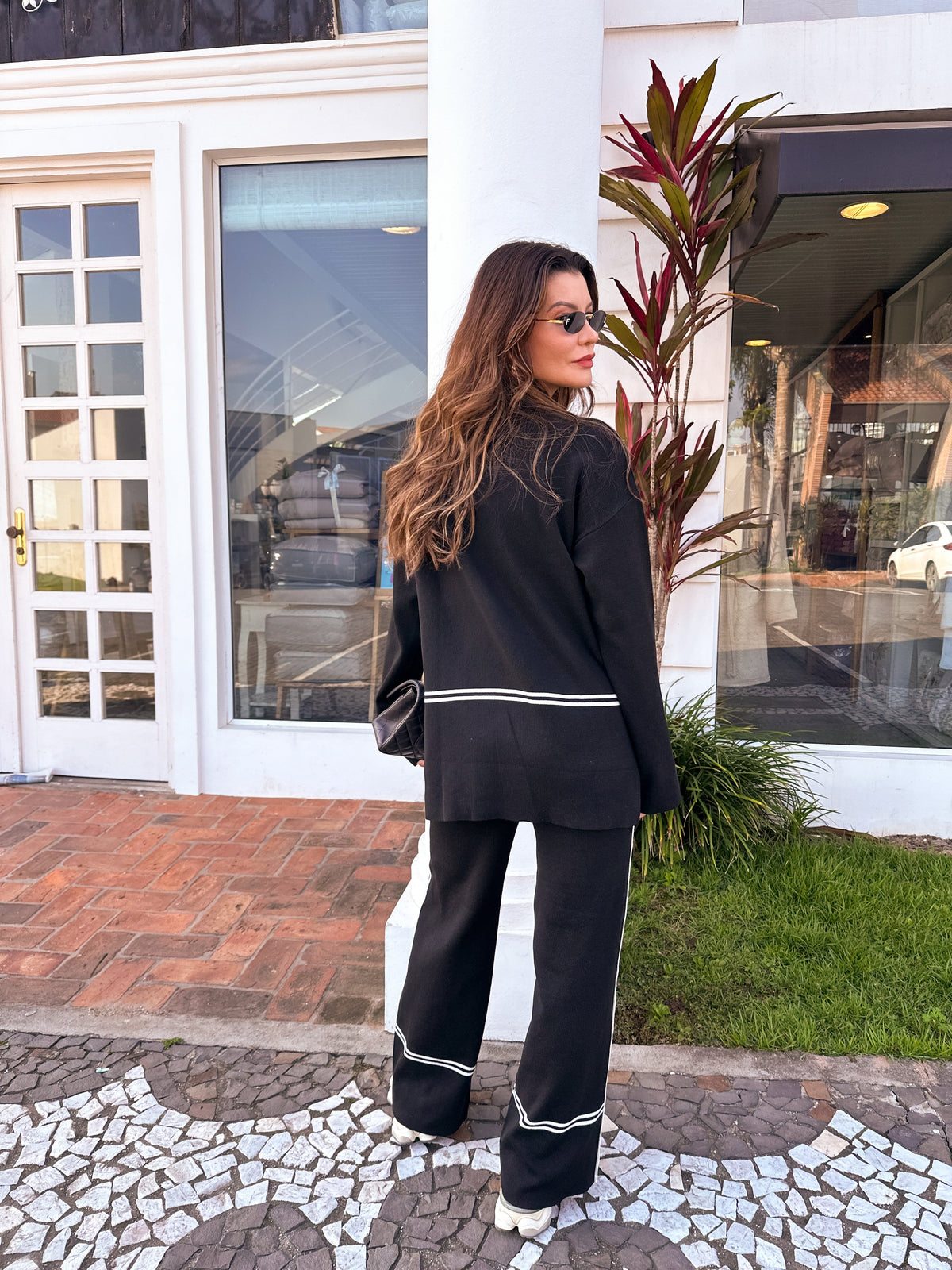 Conjunto Amélie em Tricô com Suéter Mullet Gola Alta e Calça
Conjunto Amélie em Tricô com Suéter
Conjunto Amélie em Tricô
Conjunto Amélie