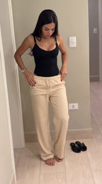 Calça Solare
Calça Feminina Solare (Compre 2 Leve 3)
Calça Feminina Solare